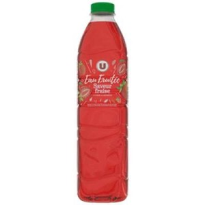 Boisson à base d'eau de source arômatisée au jus de fraise, U (1.5 L)